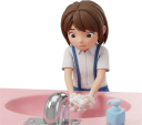手を洗う小学生女児